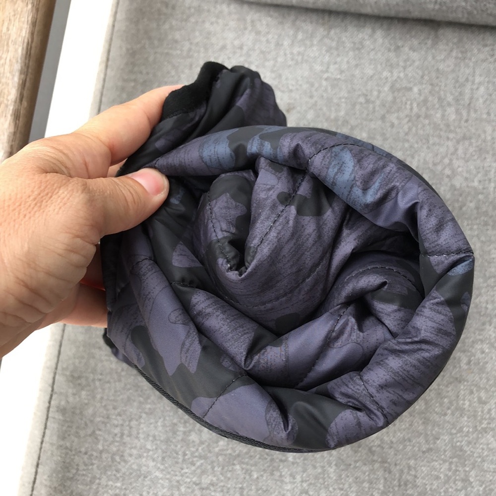 Women's Black Camo Puffer Vest - Picture 2 of 12